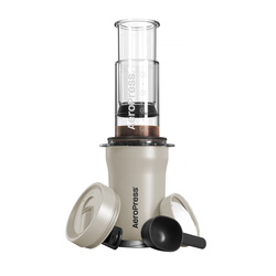 AeroPress Go Plus - zaparzacz do kawy z kubkiem termicznym kremowym